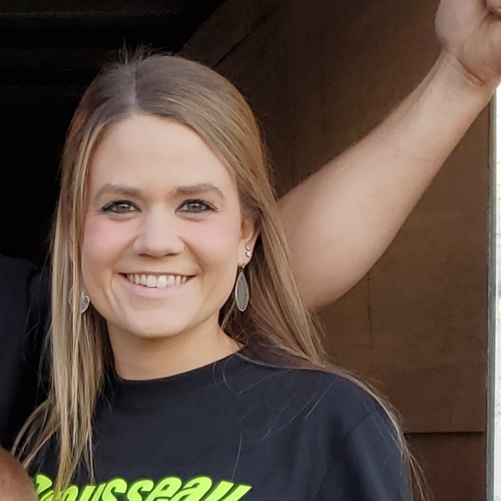 Meet your Posher, Sierra